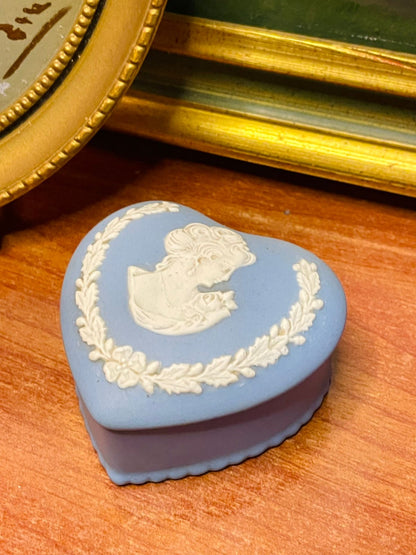 Rare Find Wedgwood Jasperware Trinket Box | England