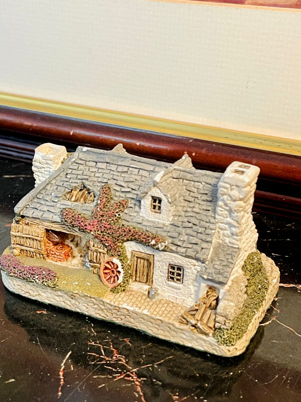 Vintage Lilliput Lane Style Stone Cottage Figurine – Handcrafted Miniature Collectible