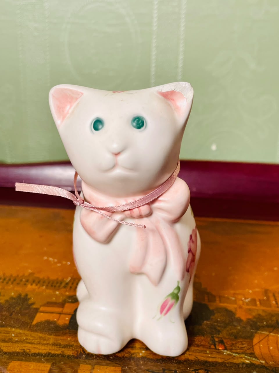 Vintage Floral Ceramic Cat Oil Burner 5 Inch