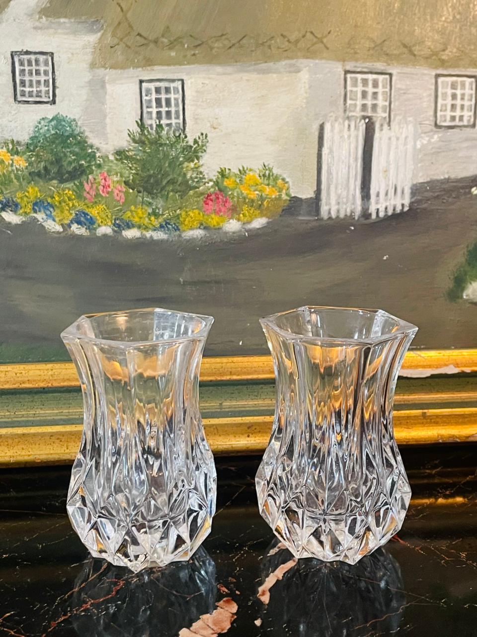 cristaldarques, vintagecrystalvase, frenchleadcrystal, budvaseset, elegantdecor, sunsetvintage, cottagecoredecor, glassdecor, luxuryhomedecor, collectiblestyle, timelesscrystal, frenchantiques, highendthriftfinds