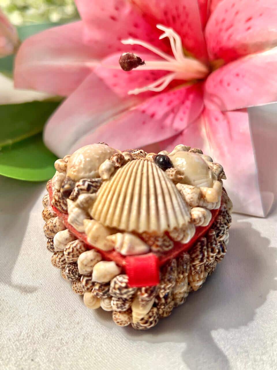 Vintage Heart Seashell Trinket Box Red Lining Approx 8 cm