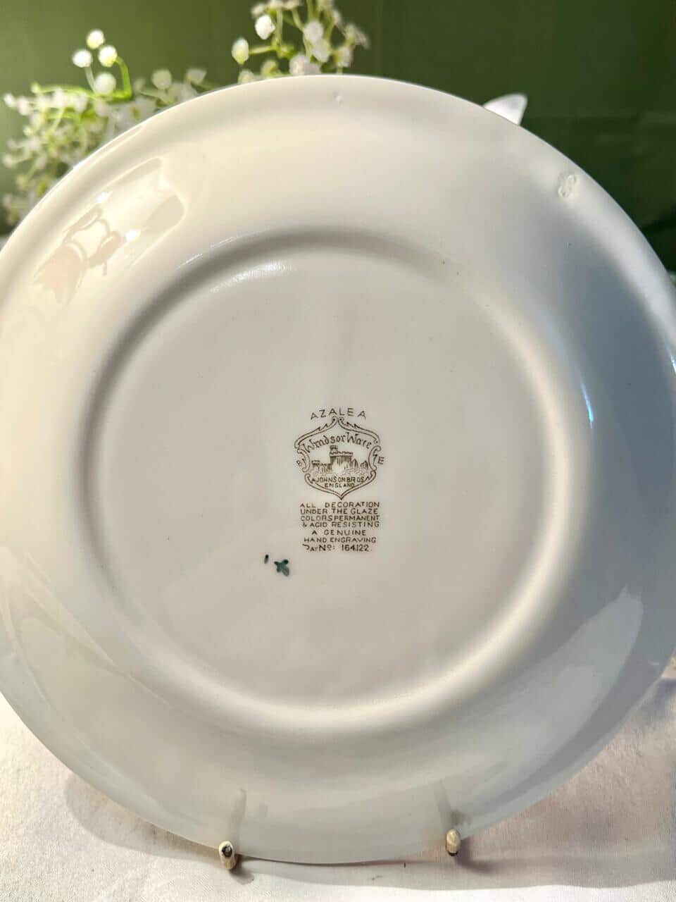 Johnson Bros Windsor Ware Azalea Floral Decor Plate Approx 23 cm