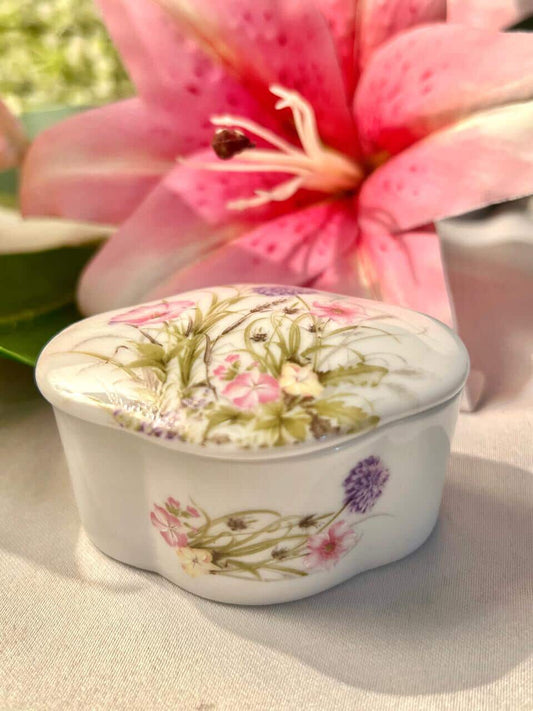 Vintage Floral Ceramic Trinket Box Pink Purple Approx 8 cm