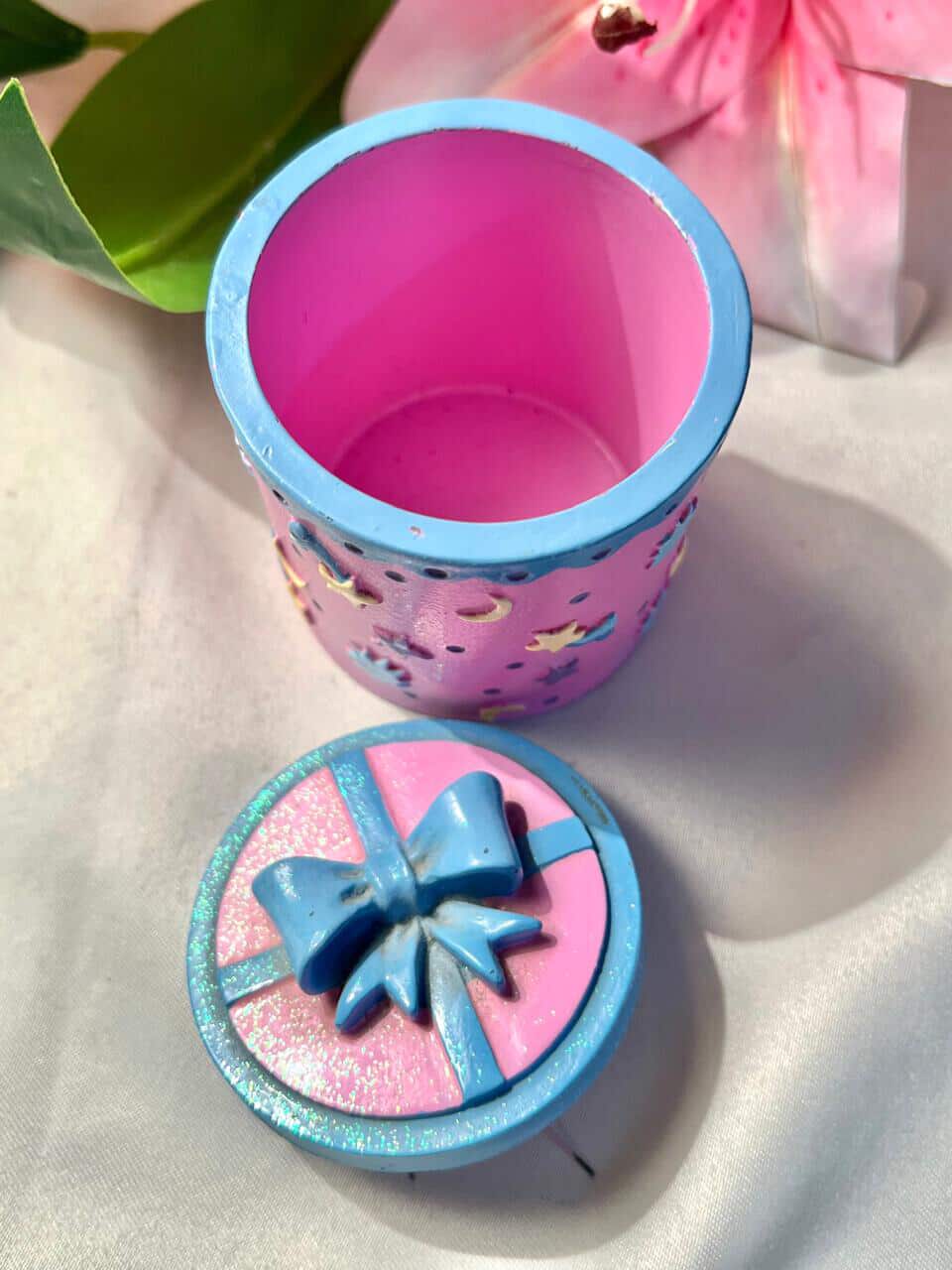 Claire’s 2004 Pink Blue Star Trinket Box with Bow Approx 9 cm