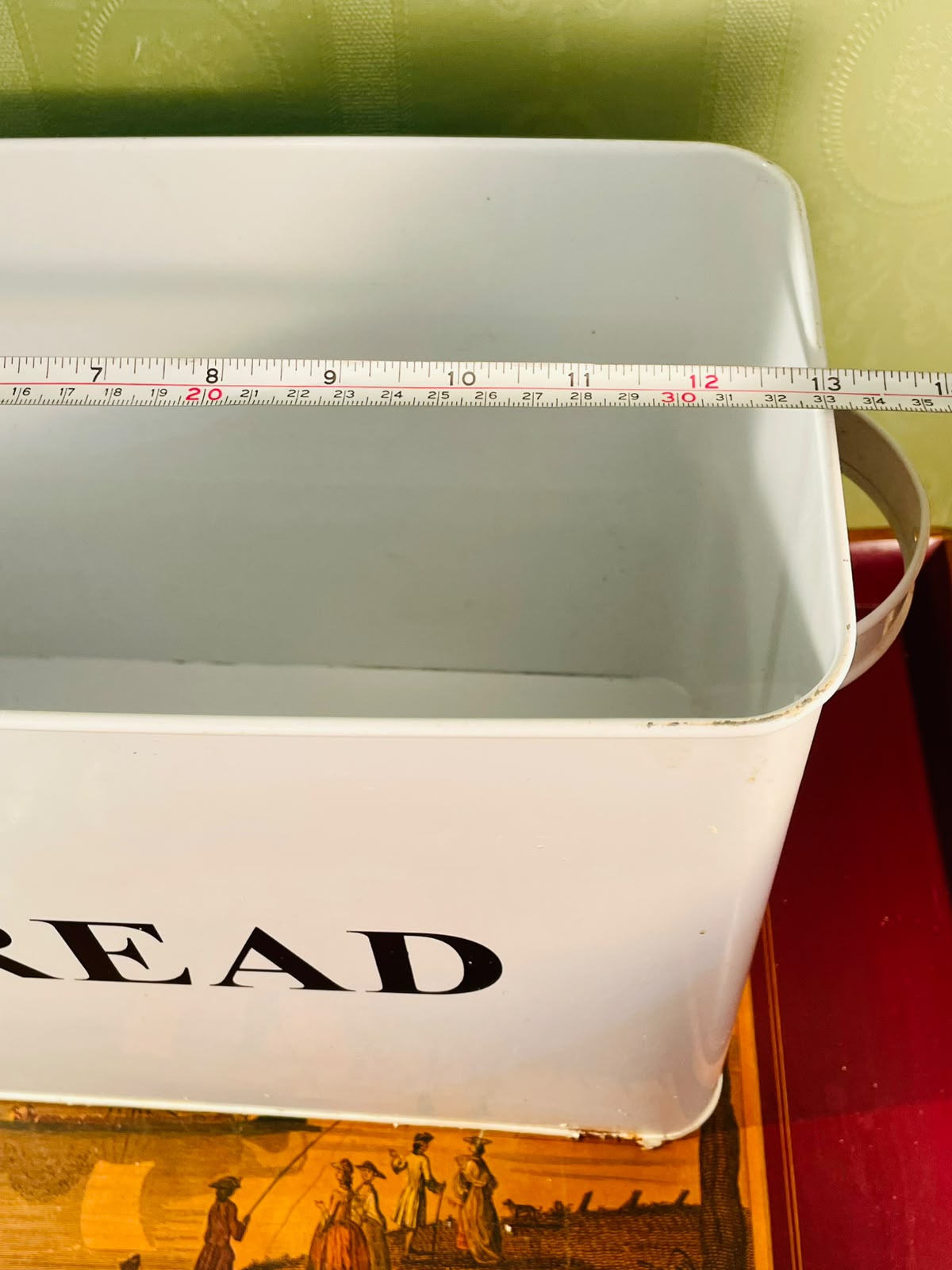 White Metal Bread Box with Lid – 13 Inch