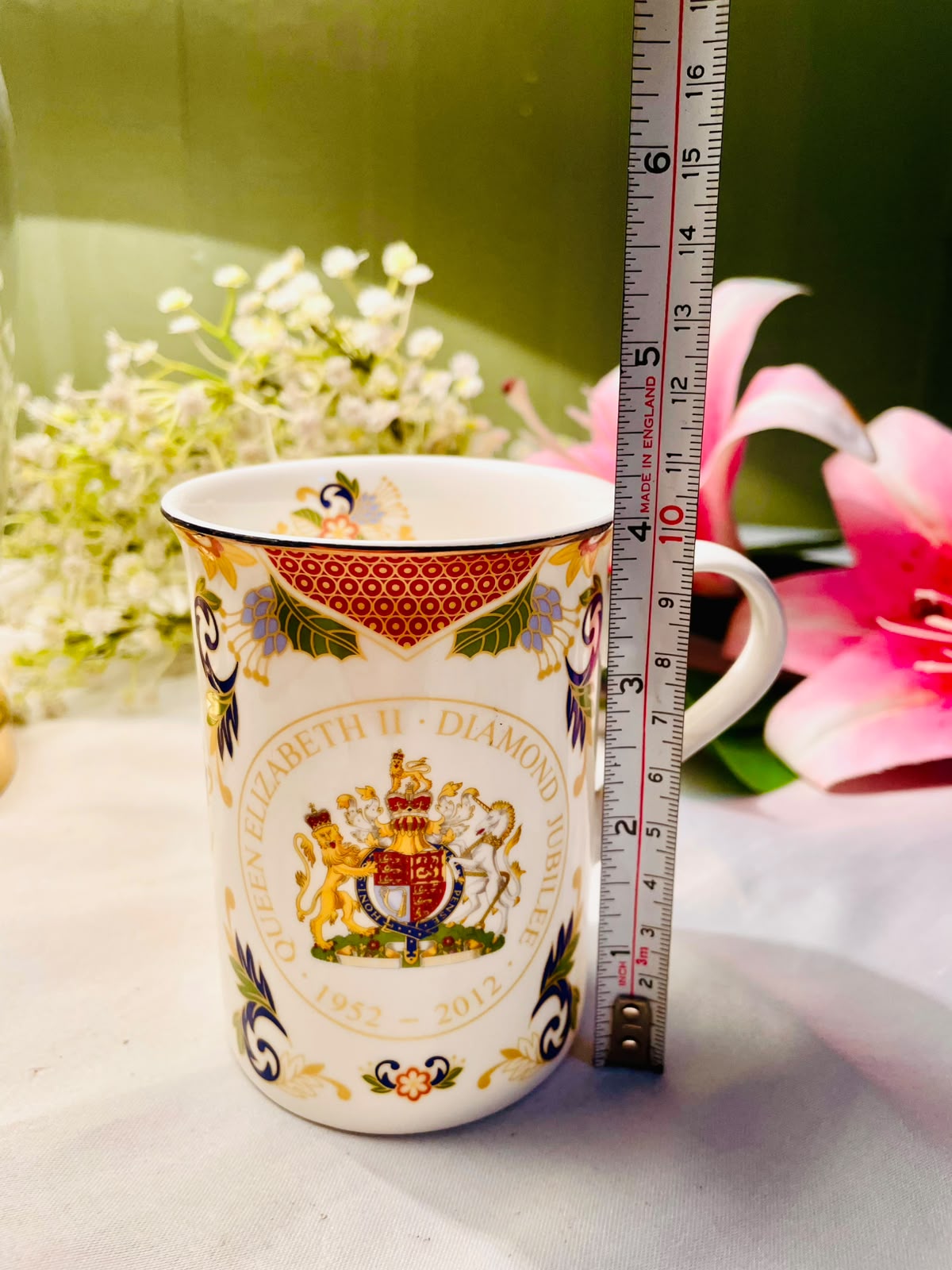 Royal Worcester Queen Elizabeth II Diamond Jubilee Mug – 4 Inch
