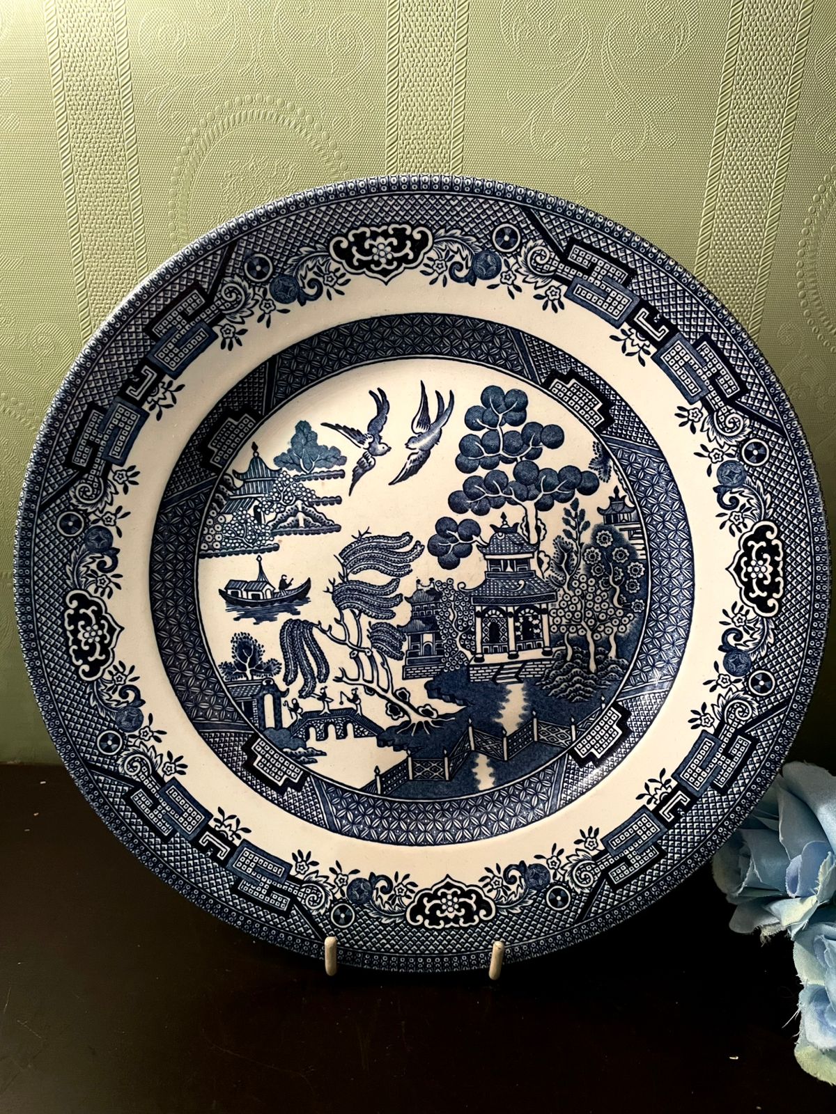 Churchill England Willow Blue Decorative Plate 9 Inch