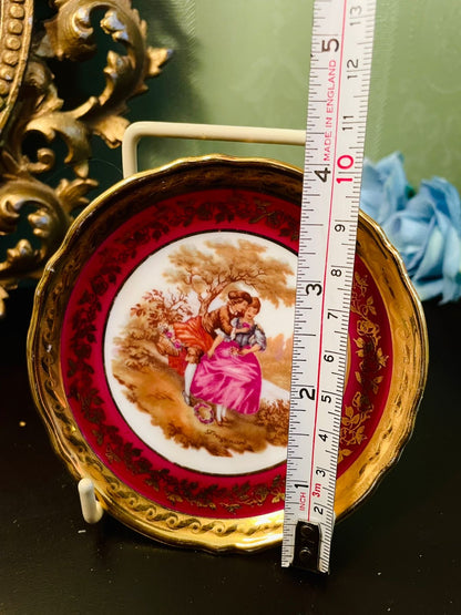 La Reine Limoges Porcelain Mini Plate – Fragonard Couple Scene