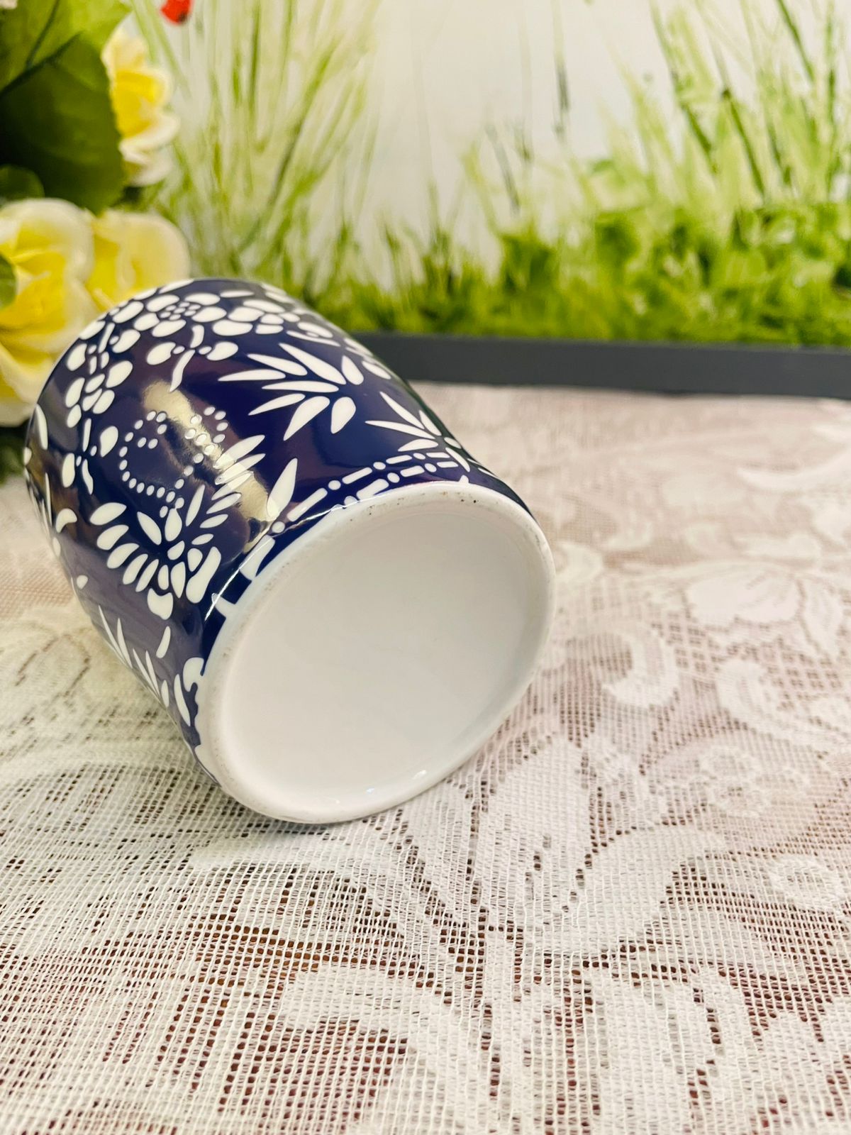 Blue & White Floral Pattern Ceramic Mug – Contemporary Coffee Cup