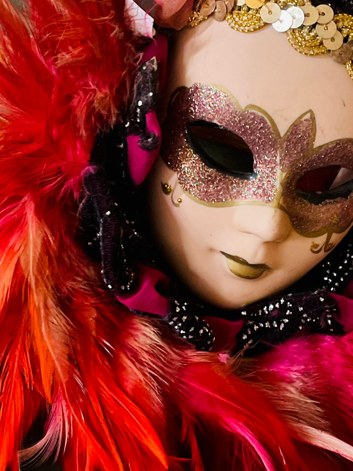Venetian Wall Hanging Masquerade Mask – Pink & Red Feathers – Handmade Decorative Art