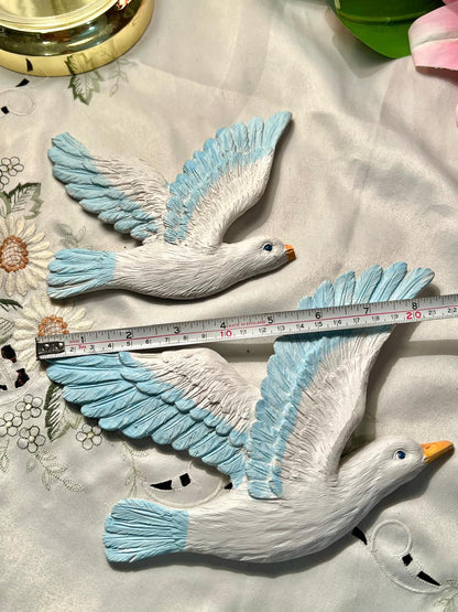 Flying Seagull Wall Decor Pair 6" & 8"
