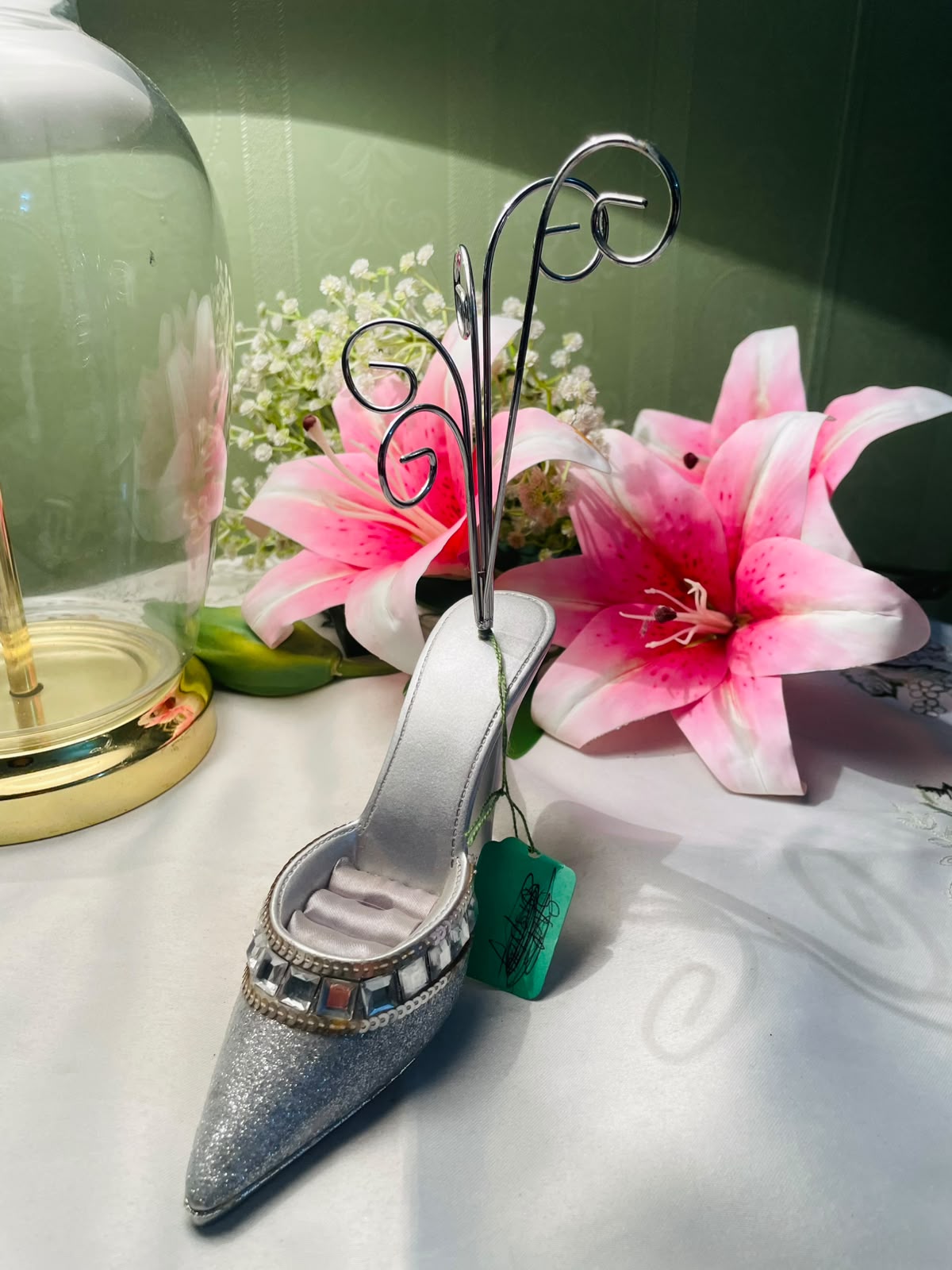Silver Glitter High Heel Jewellery Holder with Scroll Stand Approx. 20 cm