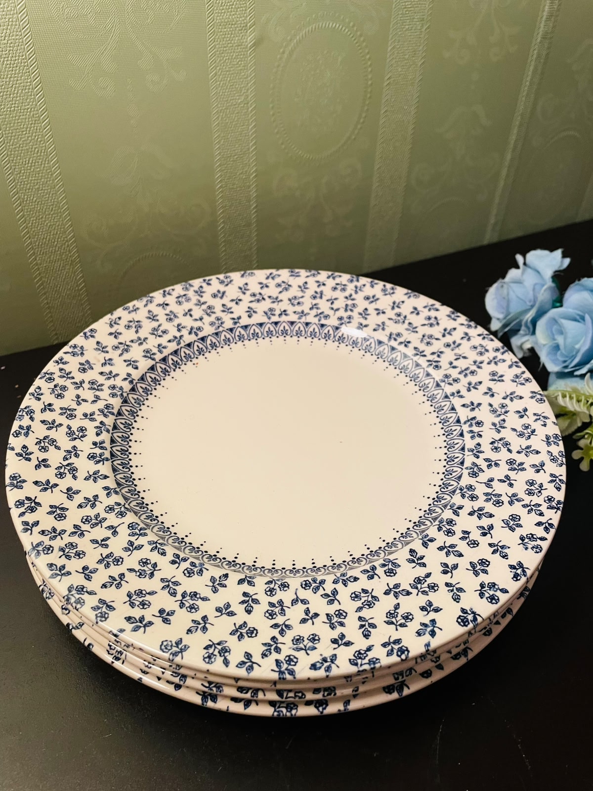 Vintage Blue Floral Dinner Plates Set Country Style
