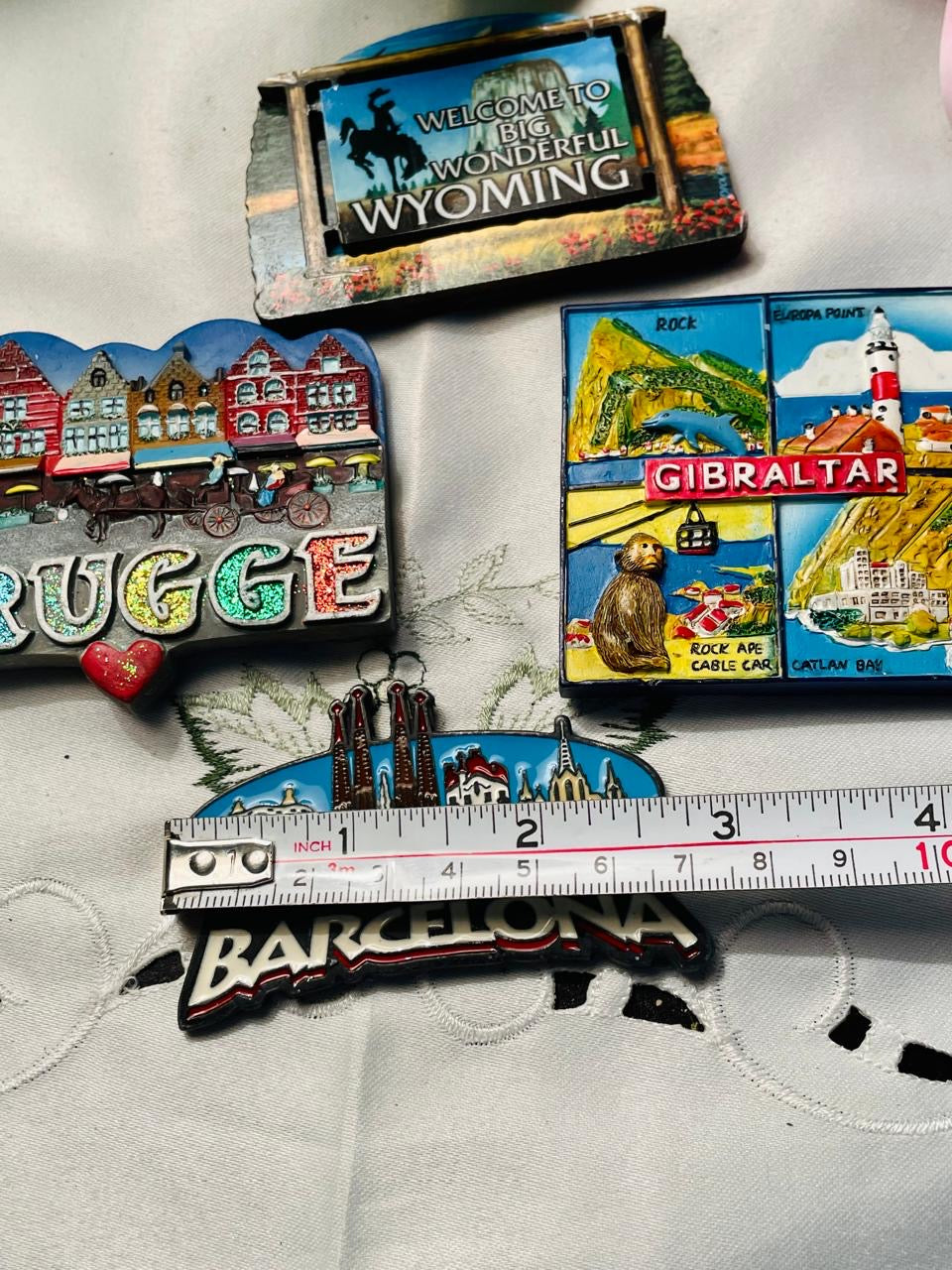 Fridge Magnet 4-Piece Travel Souvenir Decor Set Brugge Barcelona & Gibraltar