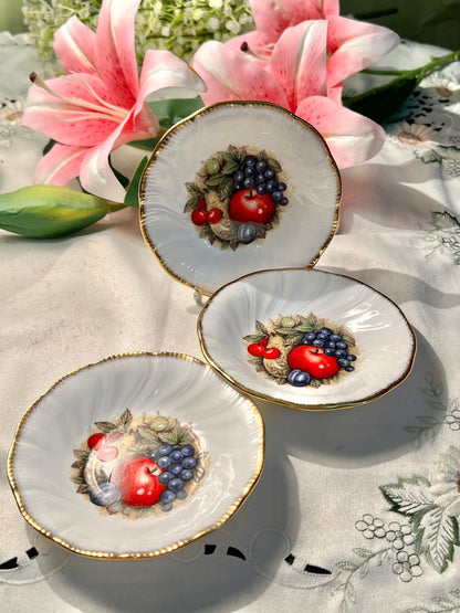 Queen's China Antique Fruit Garden Bone China Plates – 3pc 5
