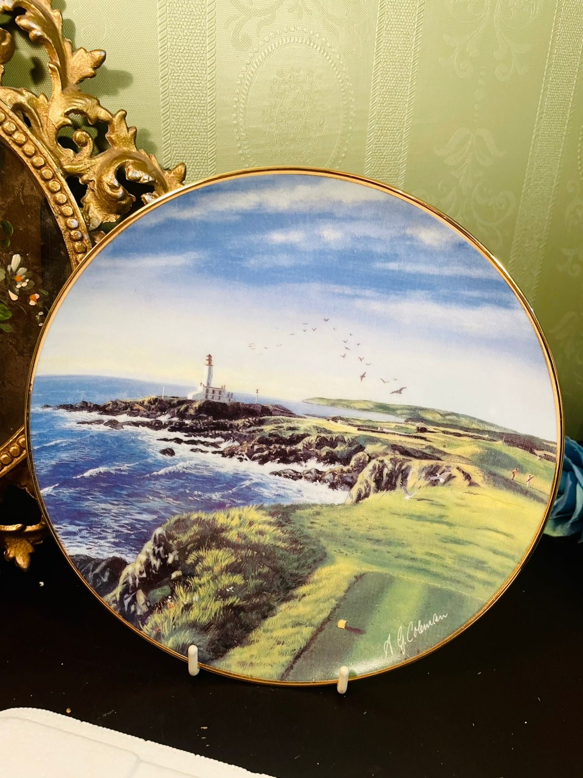 The 9th at Turnberry Golf Course Porcelain Decor Plate – A.G. Hobson