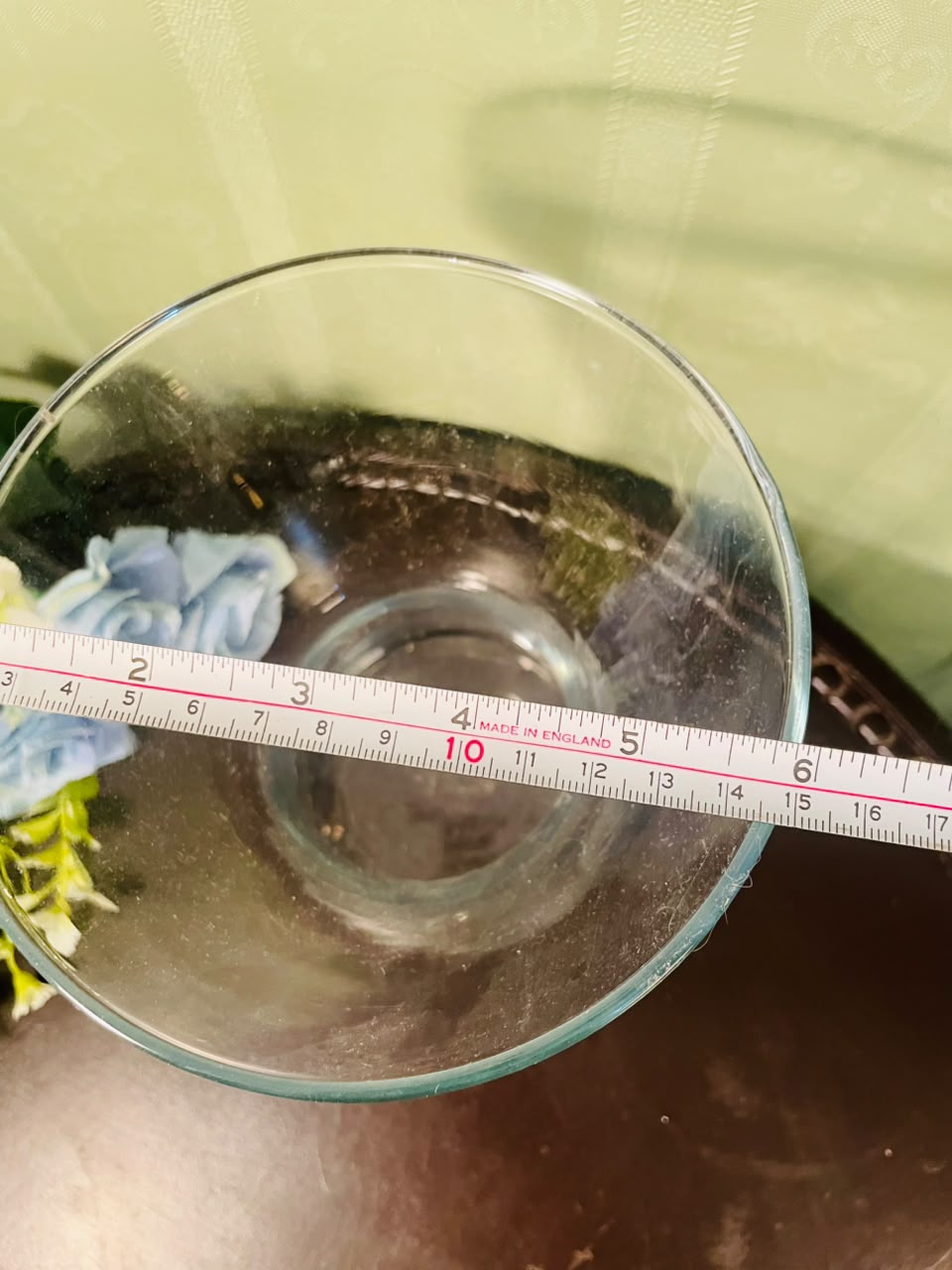 Large Clear Crystal Hourglass Vase – 7.5 Inch Decorative Flower Vase