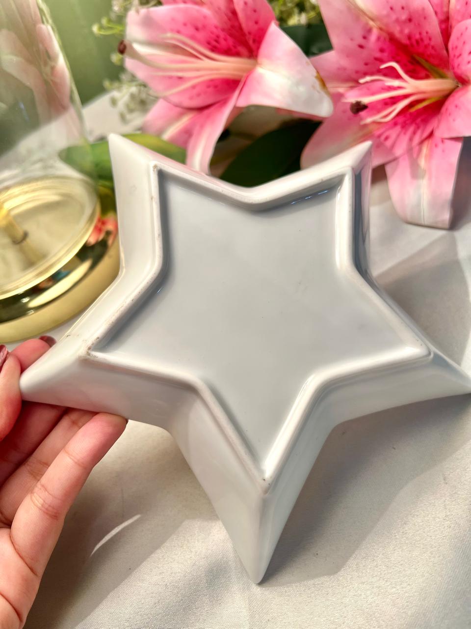 White Star-Shaped Ceramic Serving Dish – 7 Inch