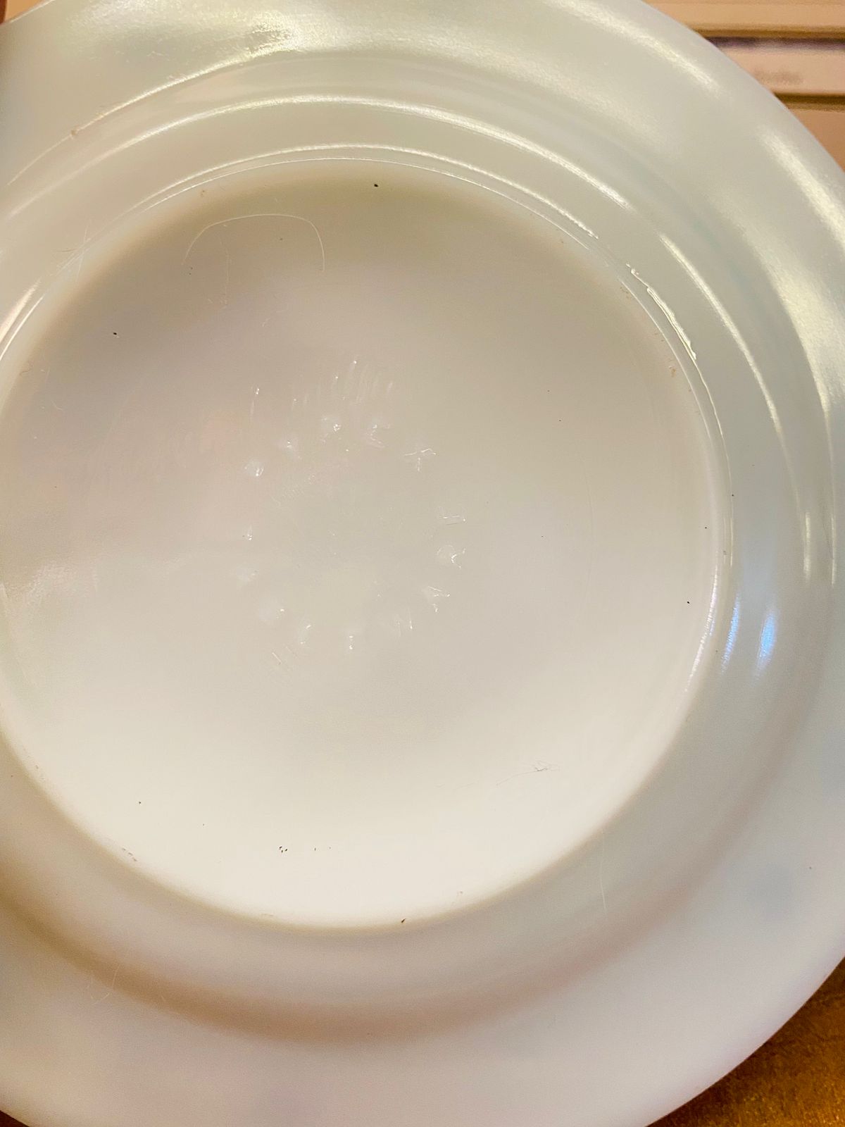 Pyrex Gold Starburst Rim Plates Set of 6