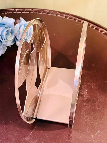 Metal Leaf Design Napkin Holder – Decorative Tabletop Tissue Holder