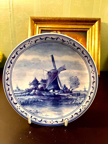 Vintage Delft-Style Blue & White Windmill Plate – 7 Inch