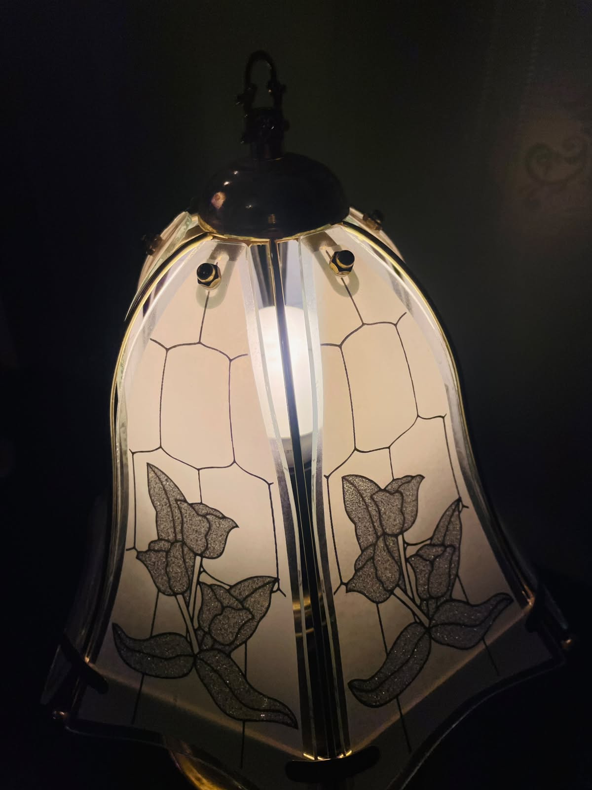 Luxury Vintage Table Lamp with Floral Tinted Glass Shade