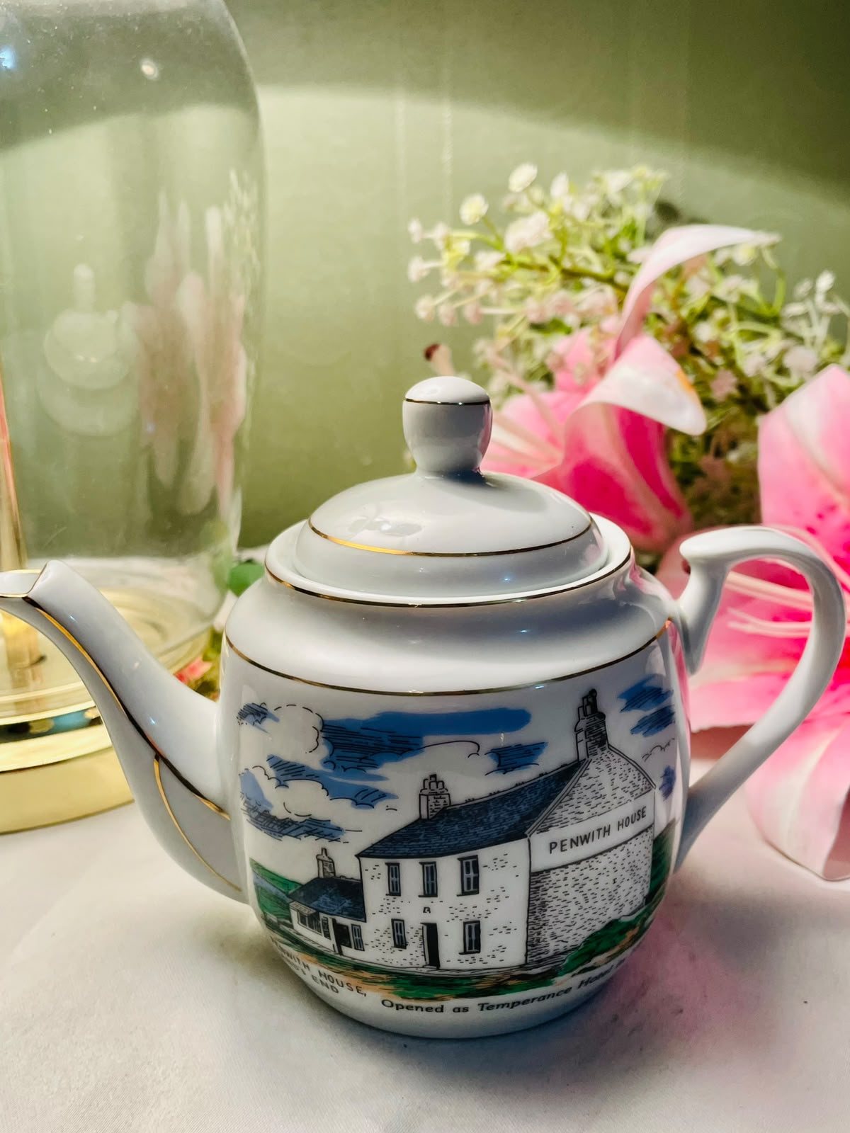 Vintage Penwith House Souvenir Teapot – Scenic Ceramic Teapot with Gold Trim – Approx. 12 cm