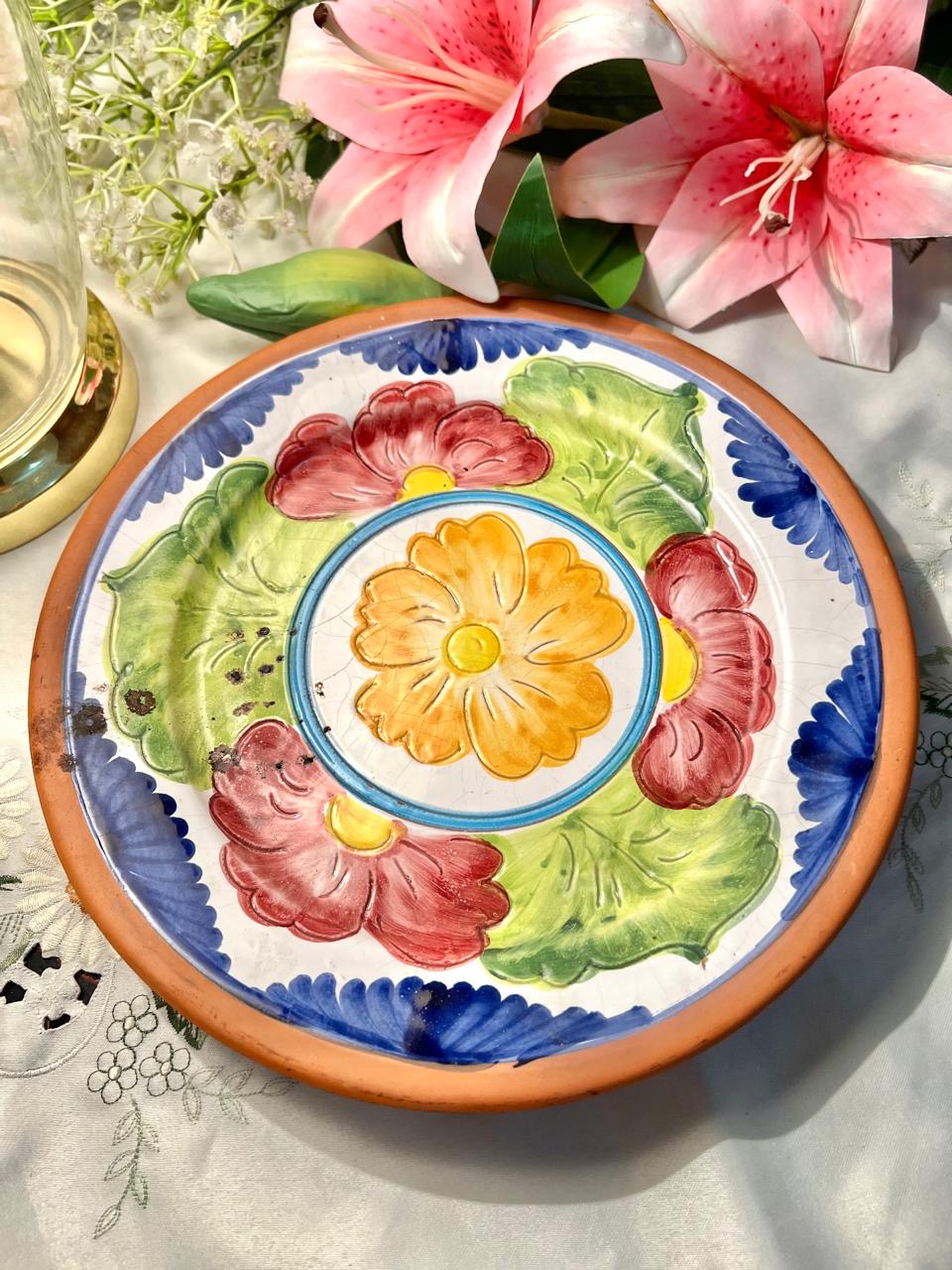 Hand Painted De Cordoba Floral Terracotta Wall Plate – 10 Inch