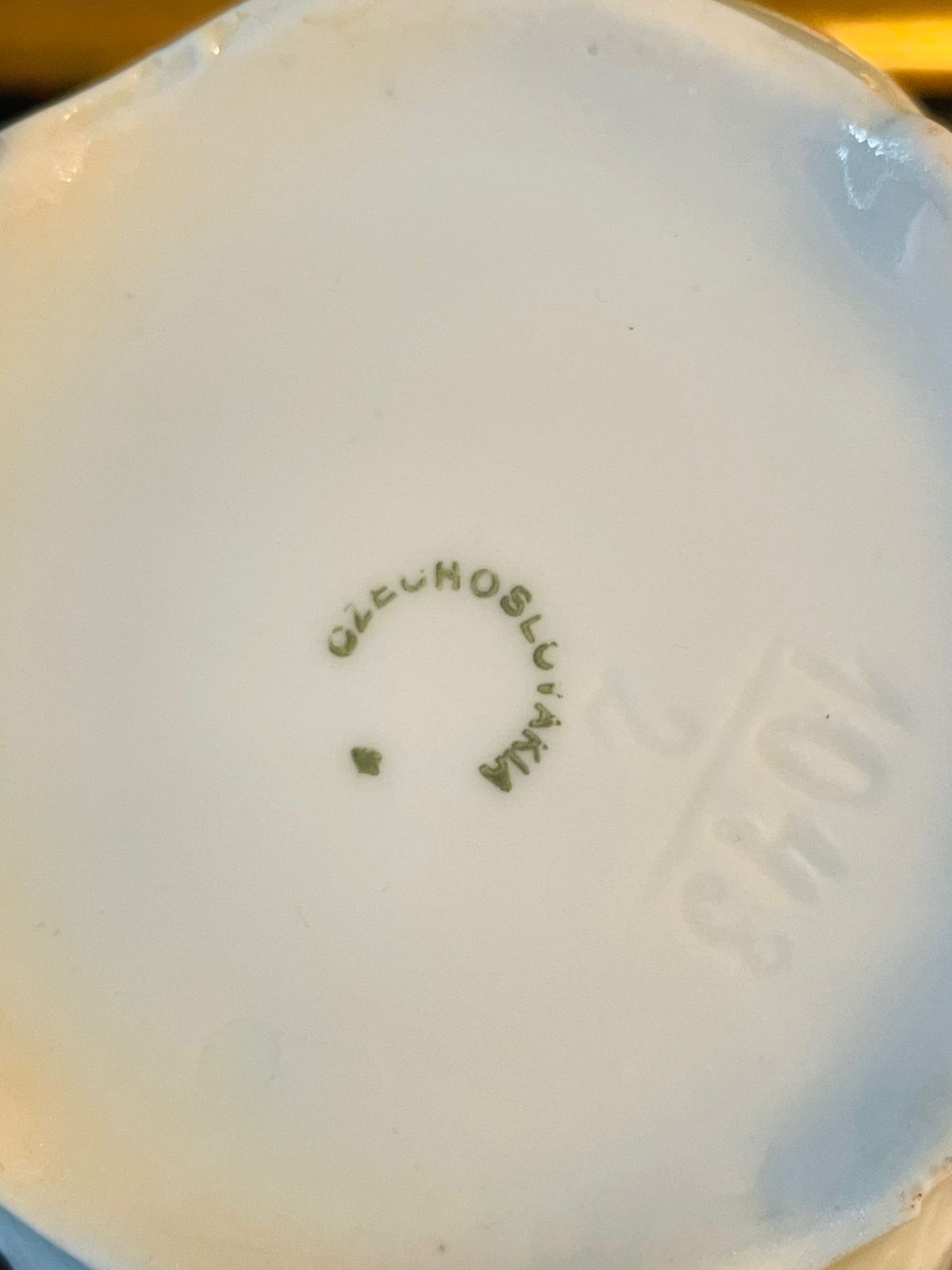 Vintage Porcelain Trinket Jar with Lid – Hand-Painted Pink Roses – 3.5 Inches