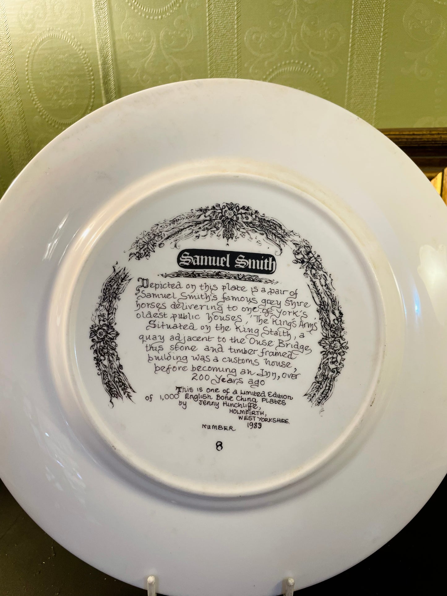 Samuel Smith Old English Inn Collector Plate 10.5 Inch