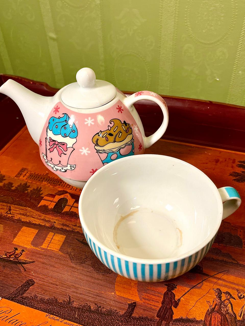 Novelty Cupcake Tea for One Set | Teapot & Cup | 6 Inch
