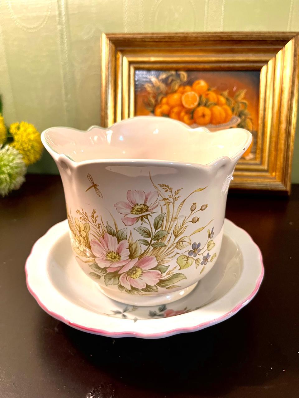 Vintage Floral Ceramic Cachepot Planter with Matching Saucer – 7 Inch