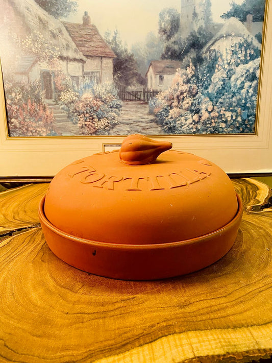 Vintage Garlic Terracotta Roasting Baker with Lid