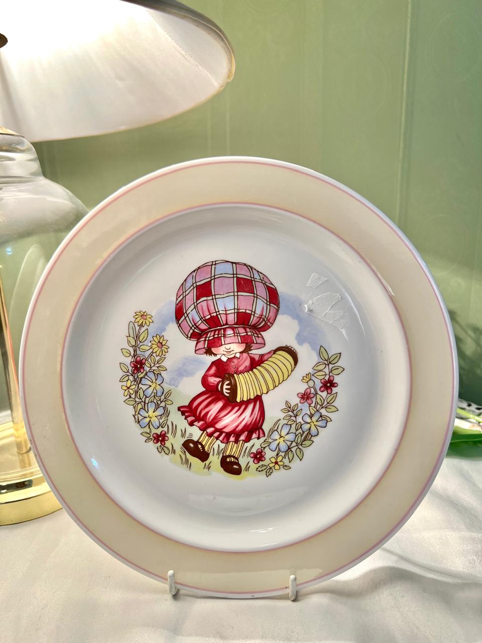 Clare Bone China Child & Floral Decorative Plate 23cm