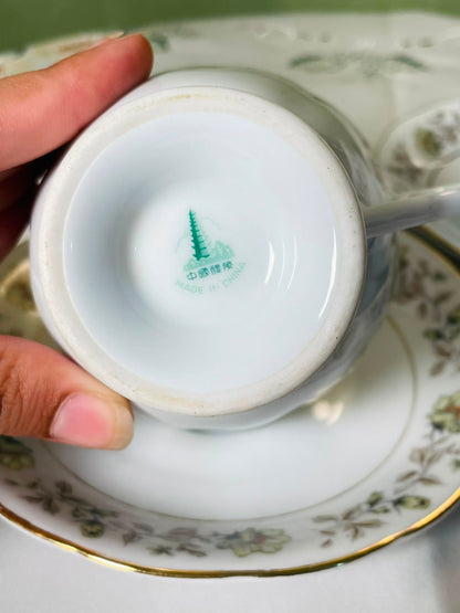 Vintage Green Floral Gold-Trim Cup & Saucer 4-Piece Set