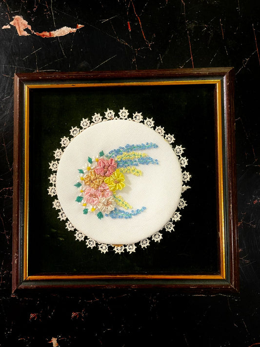 Vintage Floral Embroidered Framed Wall Art Decor