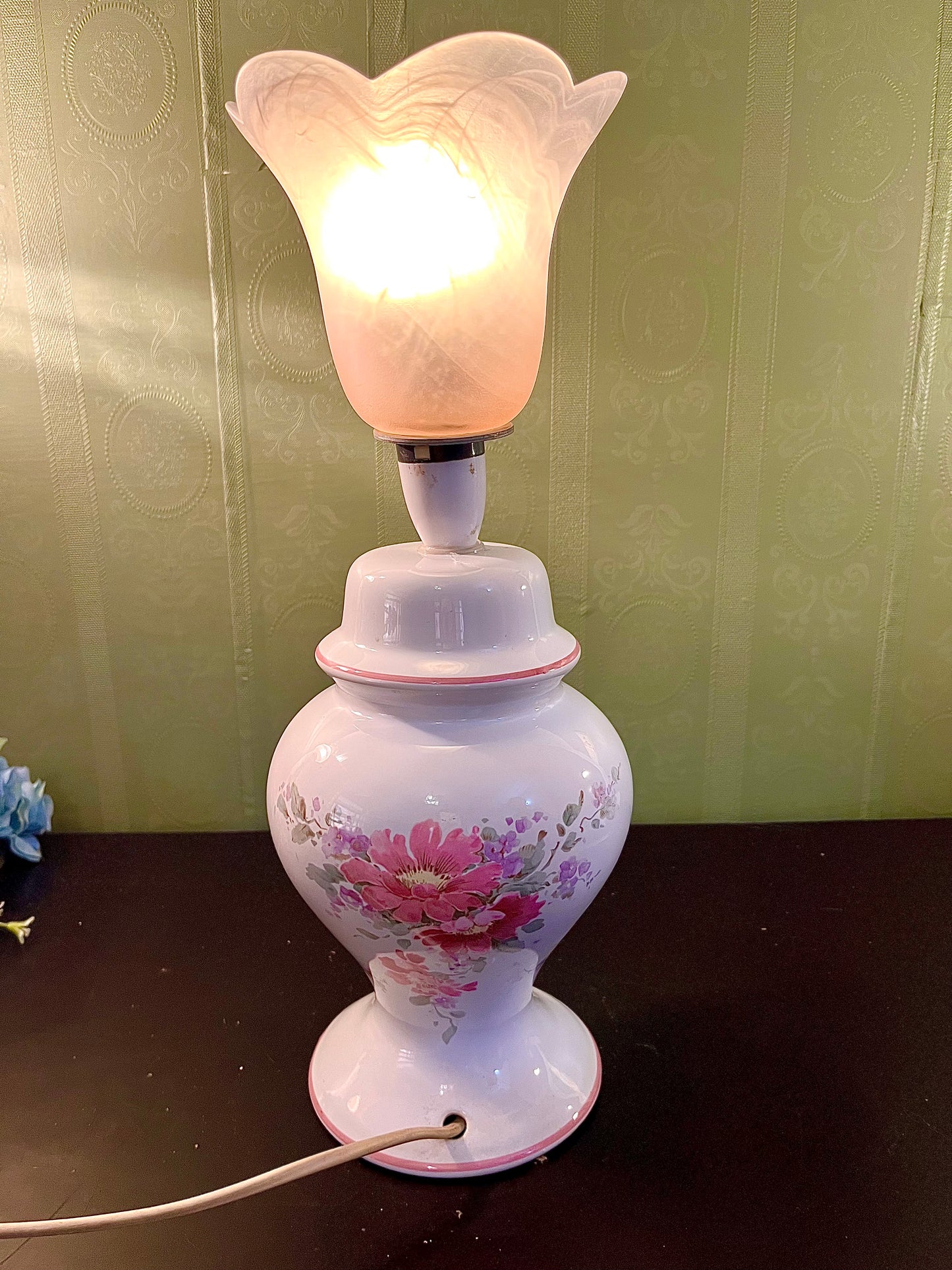 Vintage Floral Ceramic Hurricane Table Lamp with Glass Shade