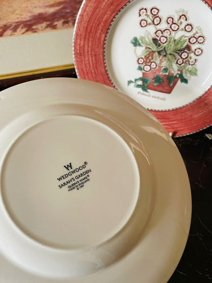 Wedgwood Sarah’s Garden Wall Plates Set of 2 – Ceramic (1997, England), Wall Decor (2200 each)
