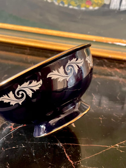 Handmade Italian Fiorentine Cobalt Blue Lidded Bowl – Classical Motif