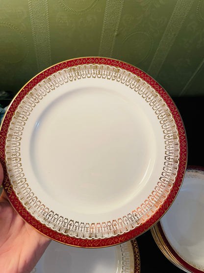 Majestic Royal Grafton Fine Bone China Dinner Set – Made in England – 18 Pieces