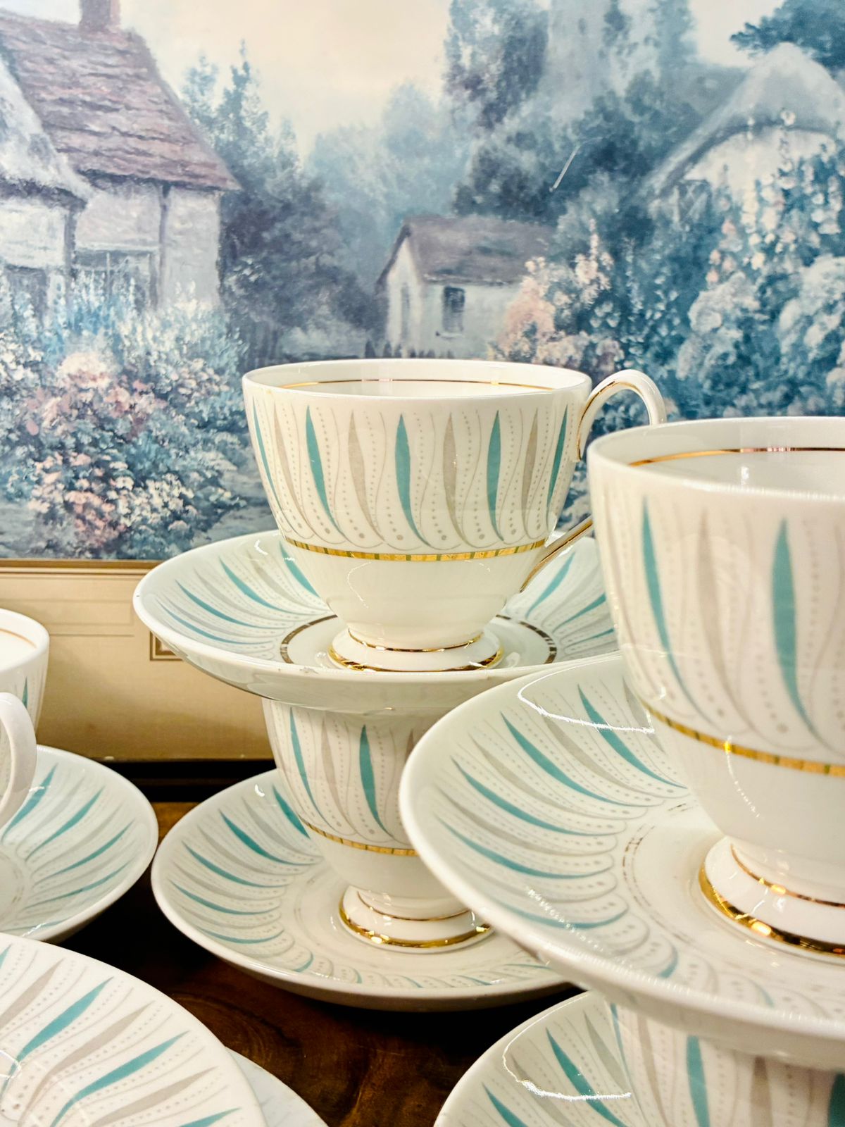 Queen Anne Caprice Bone China Tea Set 11 Pieces, England