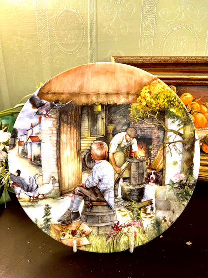 Royal Doulton The Cooper 1992 Collector Plate 20 cm