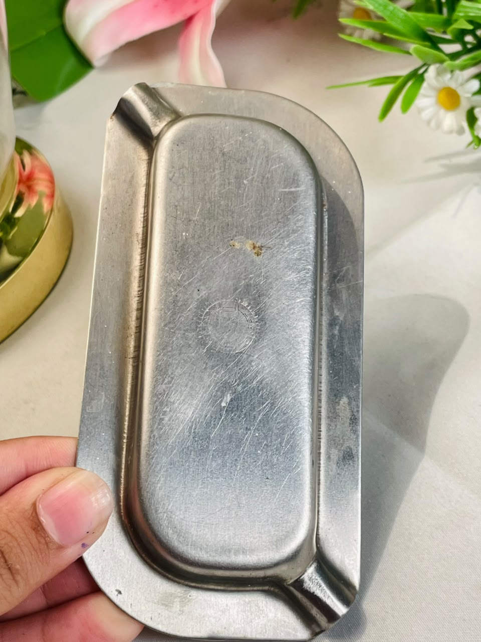 Silver-Tone Rectangular Ashtray – 14 cm