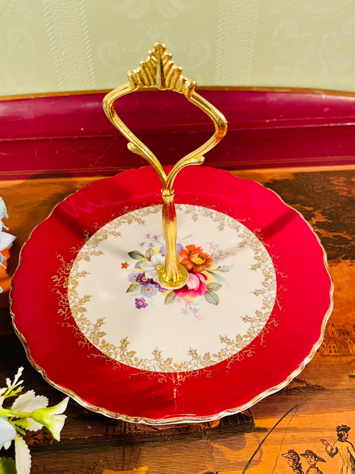 Red Floral Handled Fine Bone China Serving Plate – 6 Inch