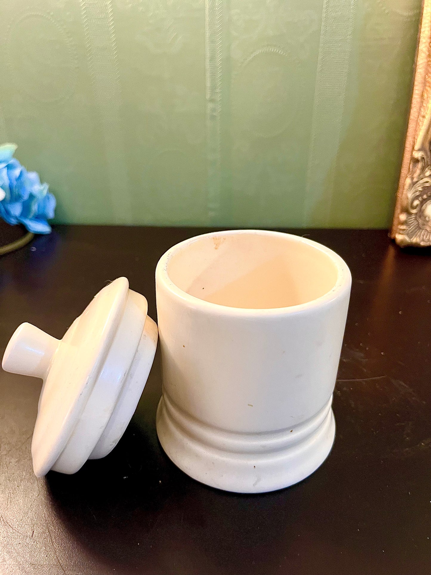 White Ceramic Lidded Storage Jar – Kitchen Canister