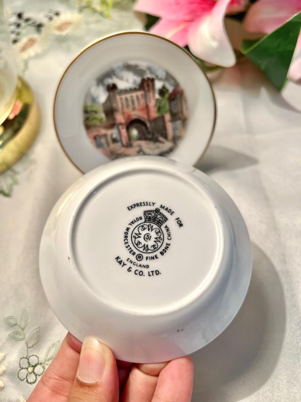 Royal Worcester Scenic Wall Plates Set of 2 Gold Trim 10 cm