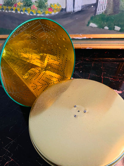 Musical Christmas Tree Candle Lantern Jar– Green Metal 2kg Cookie Jar