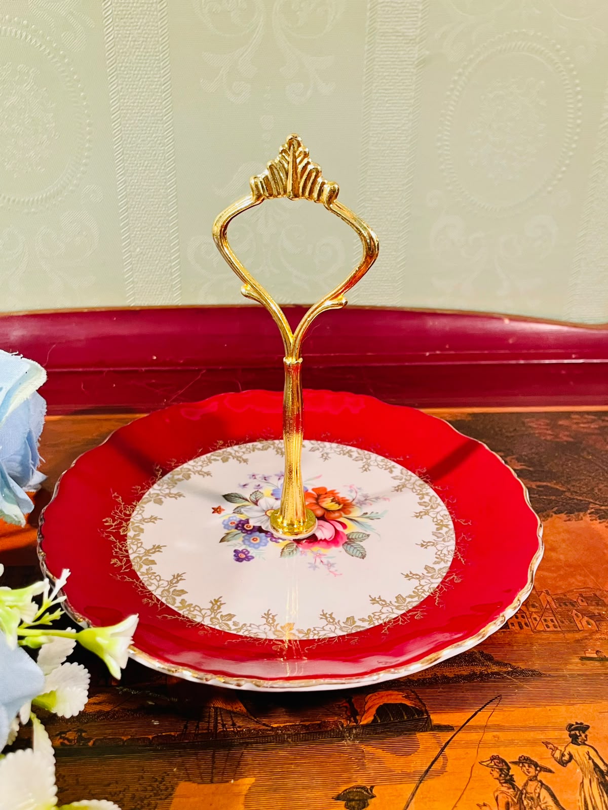 Red Floral Handled Fine Bone China Serving Plate – 6 Inch