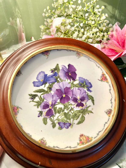 Royal Albert Pansies Framed Wall Plate 1990 28 cm