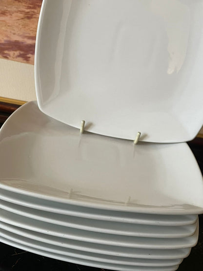 Set of 8 Cargo Arc Square Medium Plates – Minimalist White